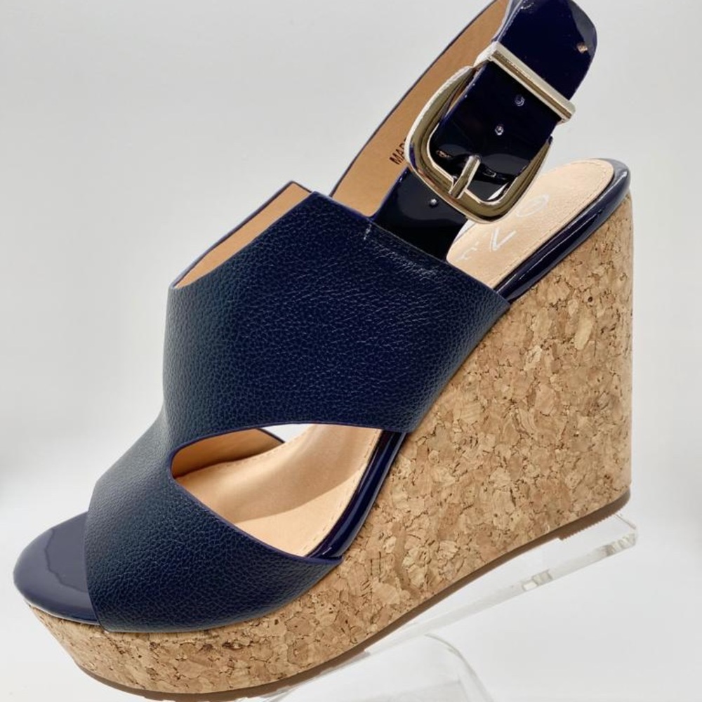 Zuka shoes, size runs from 5-10, Black